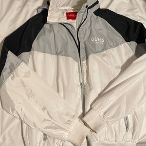 Men Guess Windbreaker w hood